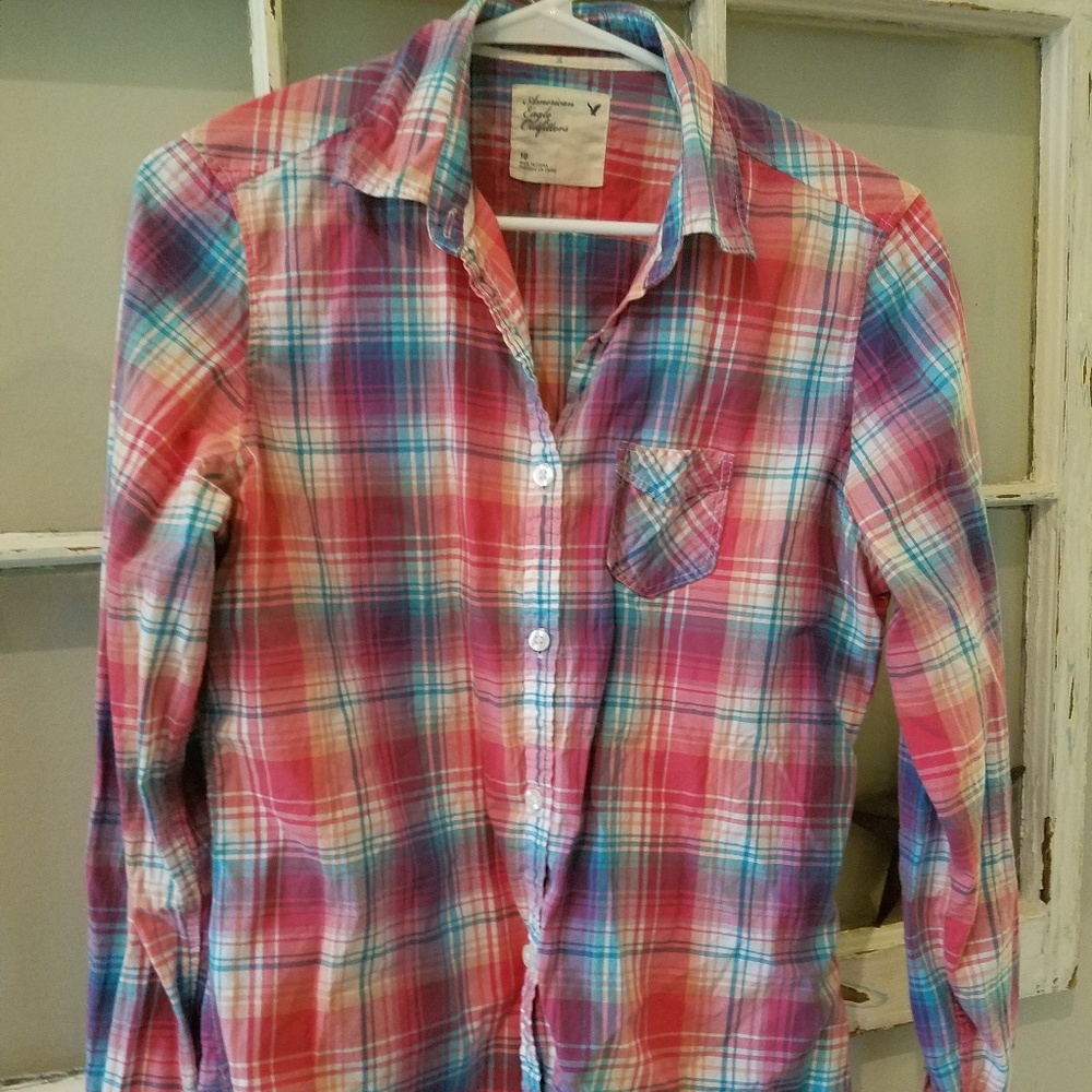 AE lightweight plaid button up